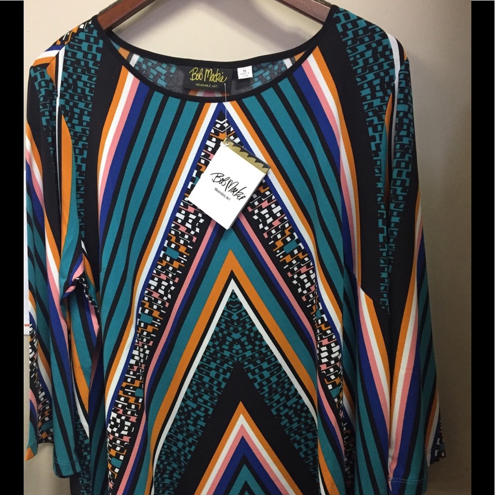 Bob Mackie 3/4 sleeve top.